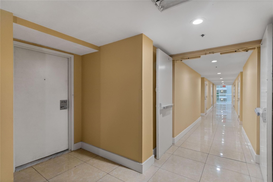 1717 N Bayshore Drive 3040