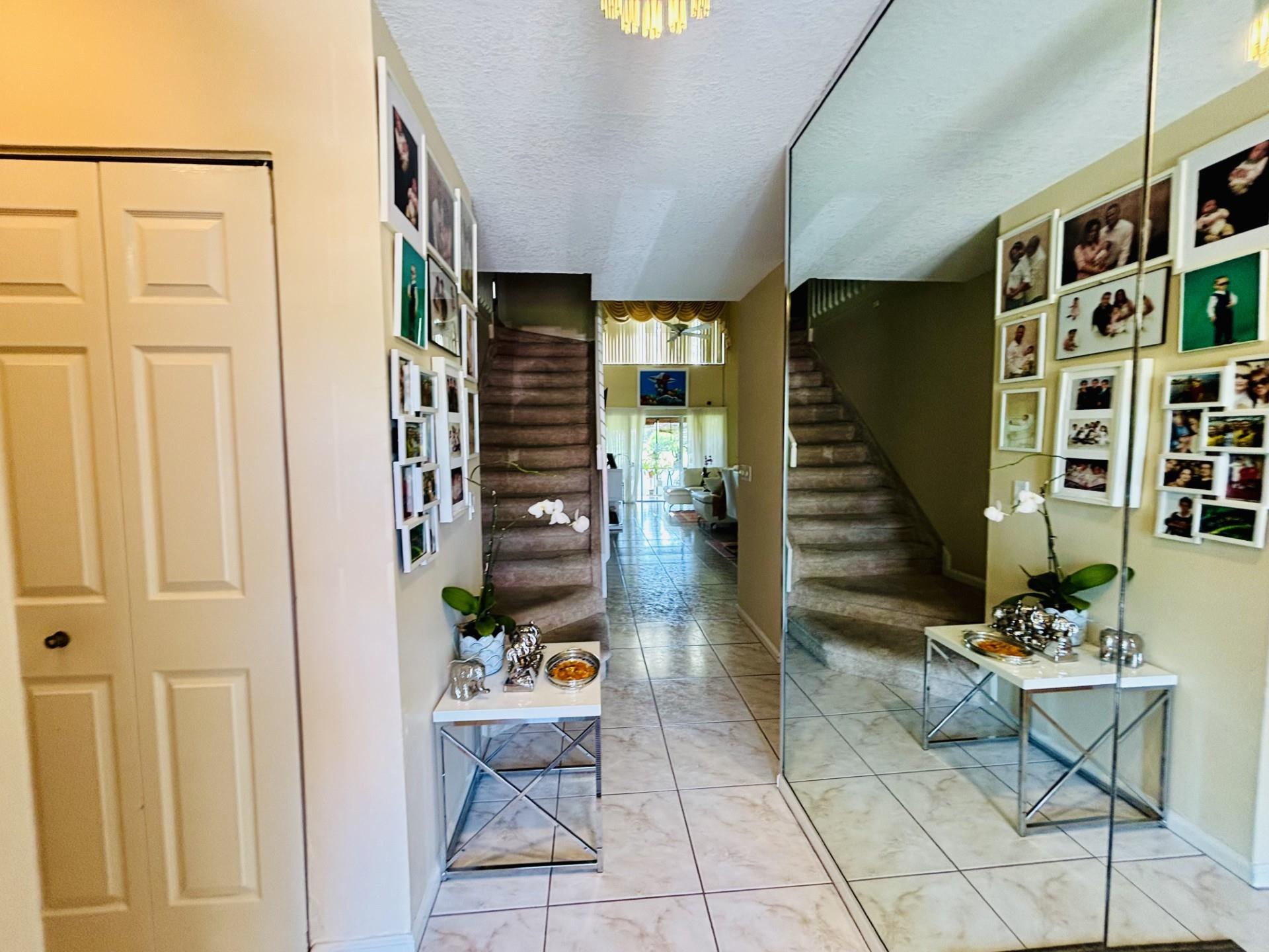 7426 Pinewalk Dr 7426