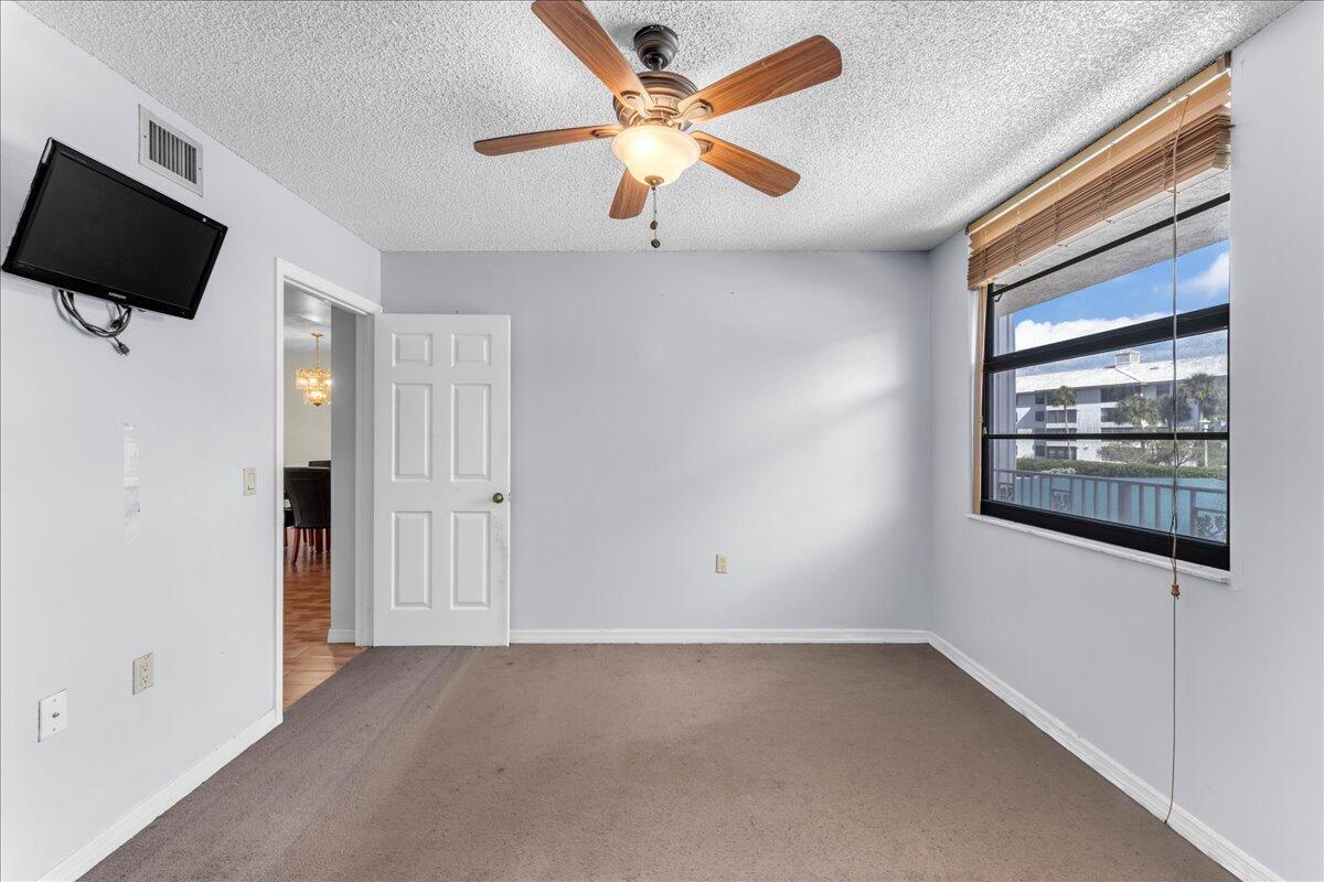 WHITEHALL CONDO OF THE LA - Residential