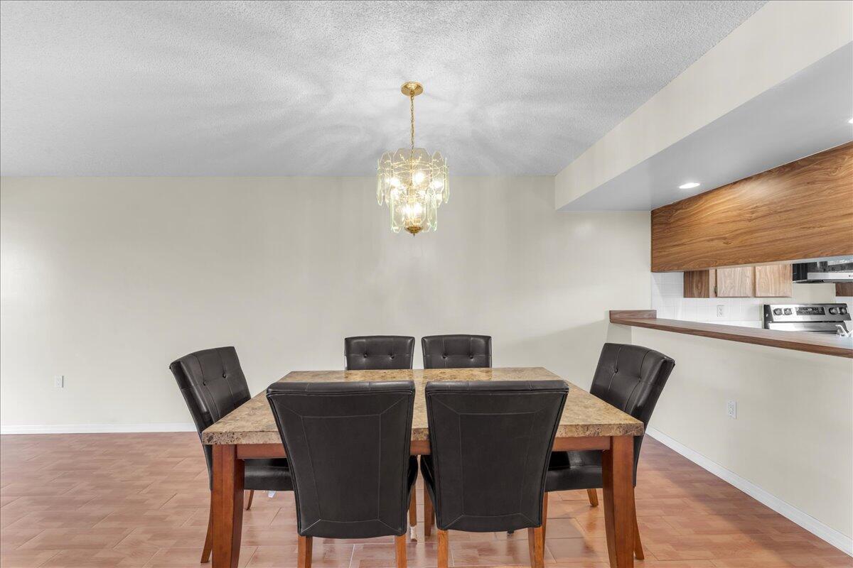 WHITEHALL CONDO OF THE LA - Residential