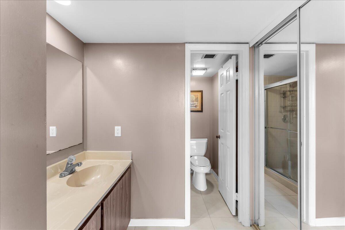 WHITEHALL CONDO OF THE LA - Residential