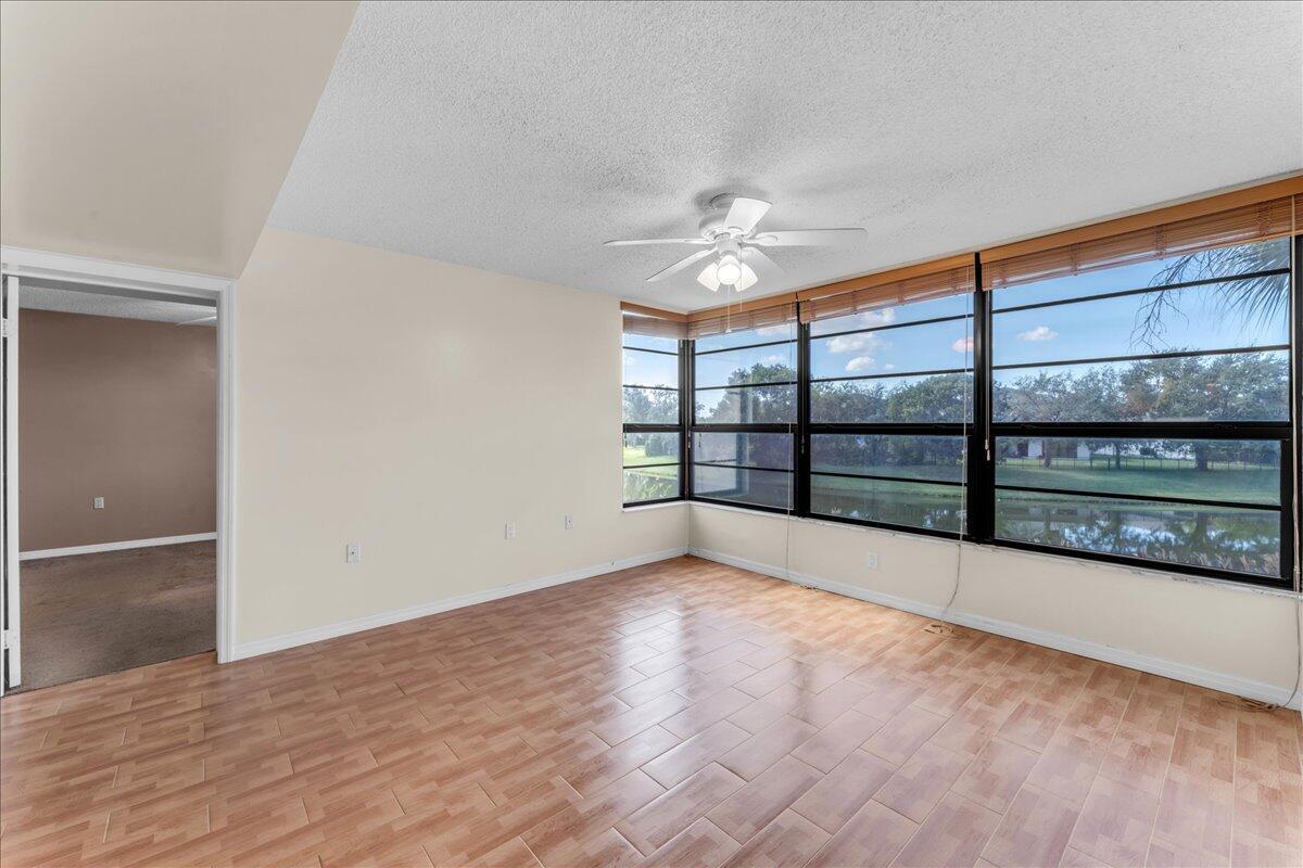 WHITEHALL CONDO OF THE LA - Residential