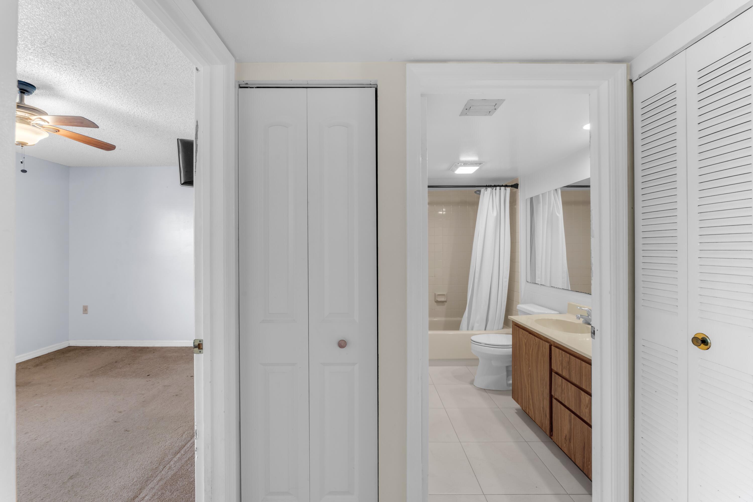 WHITEHALL CONDO OF THE LANDS OF THE PRESIDENT - Residential