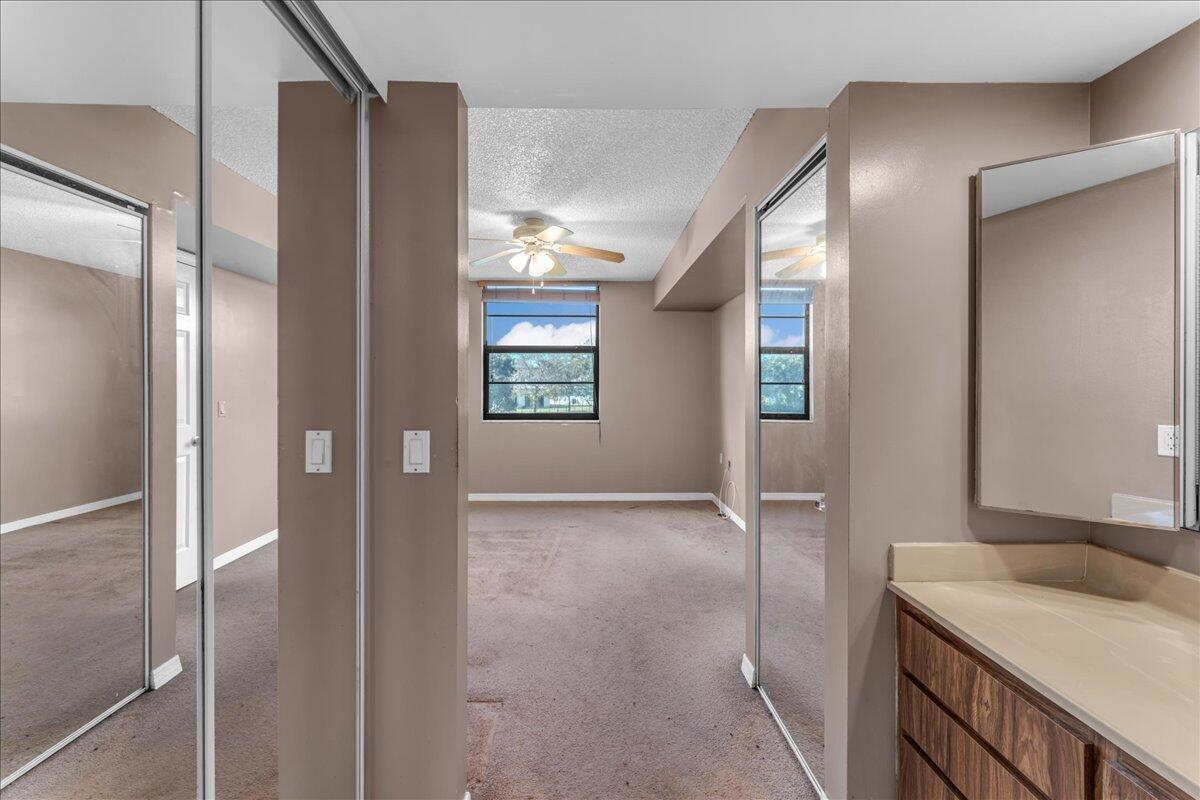 WHITEHALL CONDO OF THE LA - Residential