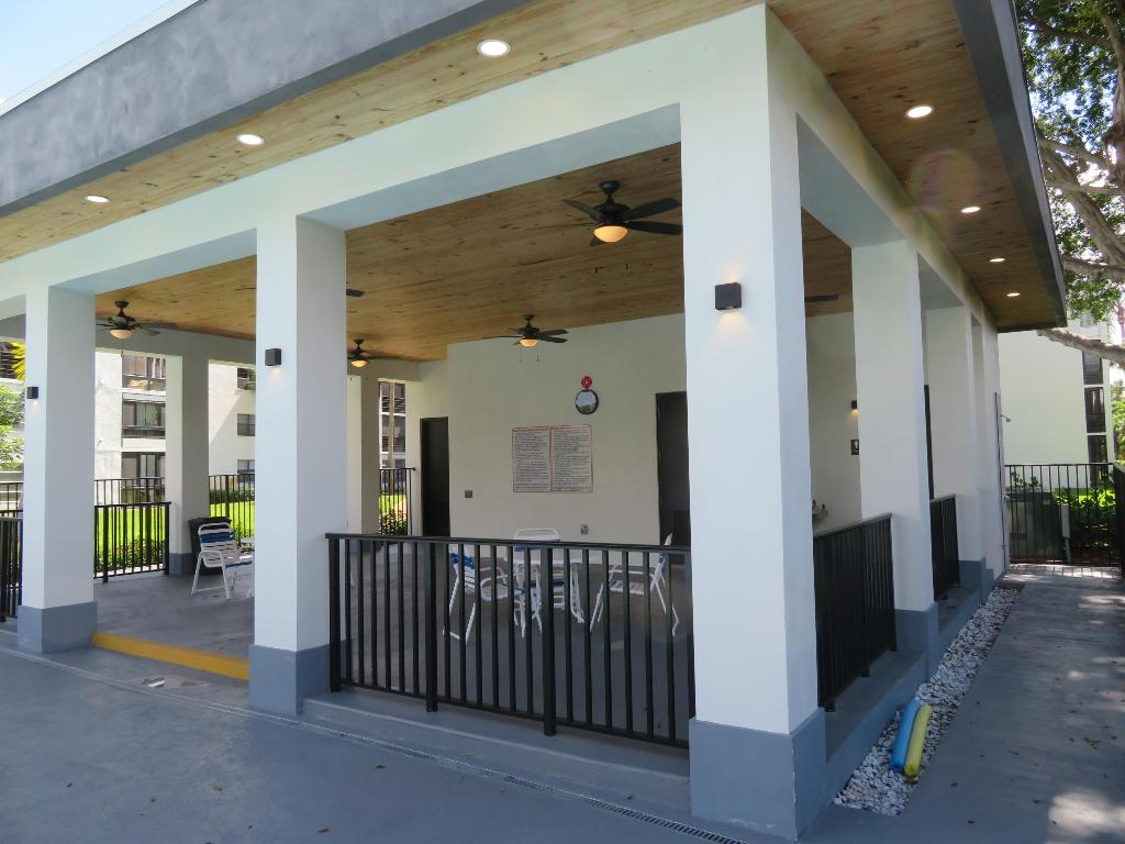 ISLE OF BOCA DUNES CONDO 3 - Residential Lease