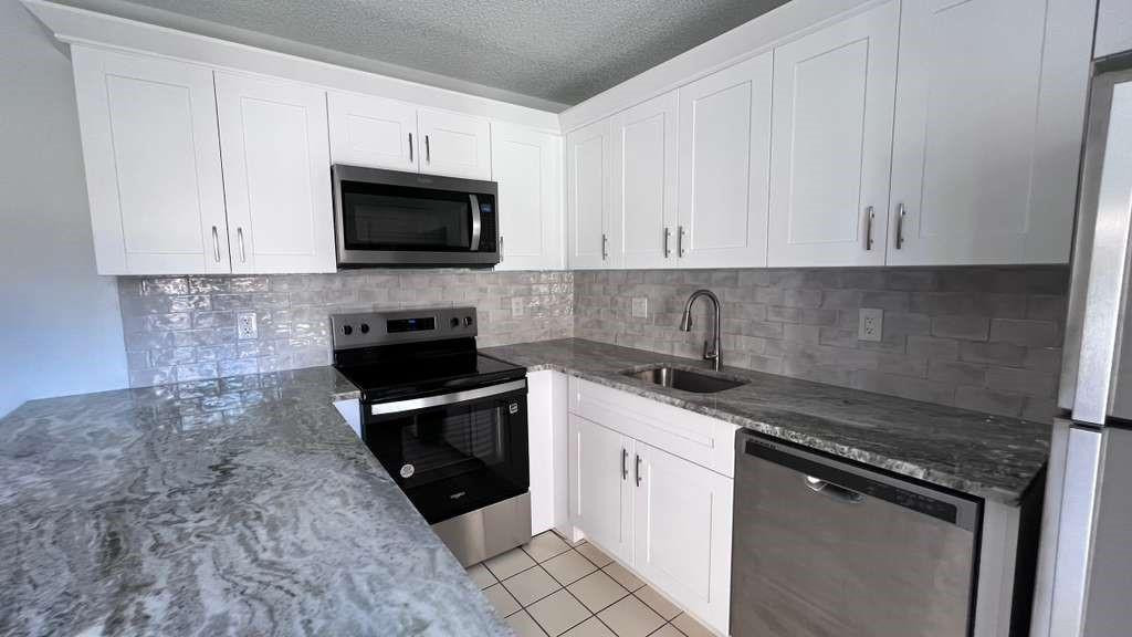 Waterford Courtyards Add - Residential Lease