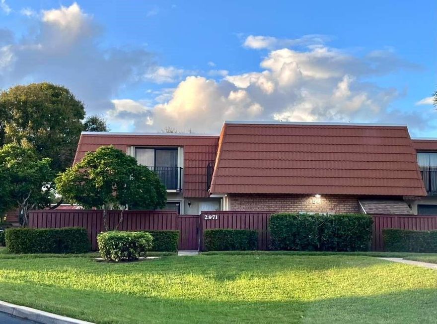 2-bedroom 2.5- bath townhouse located in the desirable Waterford Courtyards. Quite and peaceful community just minutes away from shopping, restaurants and exciting Deerfield Beach. Excellent condition. Spacious patio and beautiful garden view. Washer and dryer inside. Porcelain floor in first level and laminate on second floor. NO carpet. Upgraded Kitchen with granite countertop and stainless steel appliances. Hurricane shutters. Five mins drive of I95, Sawgrass Express and Turnpike. Beautiful landscaping and surroundings. HOA approval and available April 1st. First Month, Last and Security Deposit. Townhouse is located in building 50.