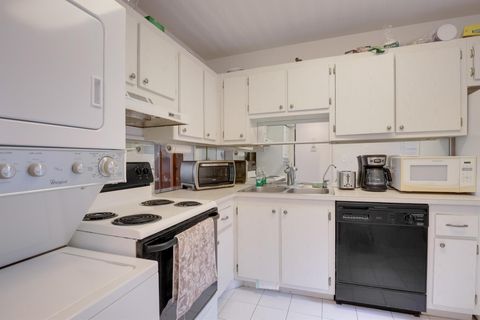 A home in Lake Worth