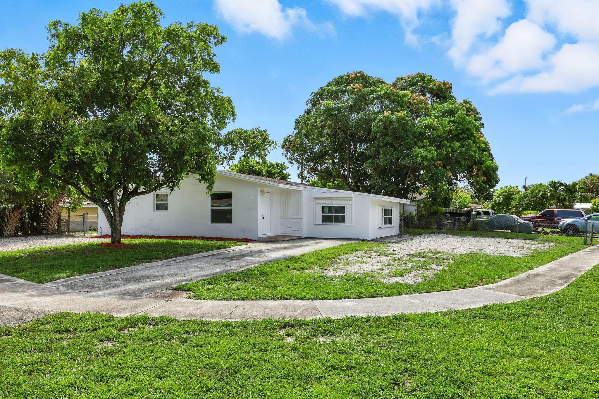 6094 Fair Green Road