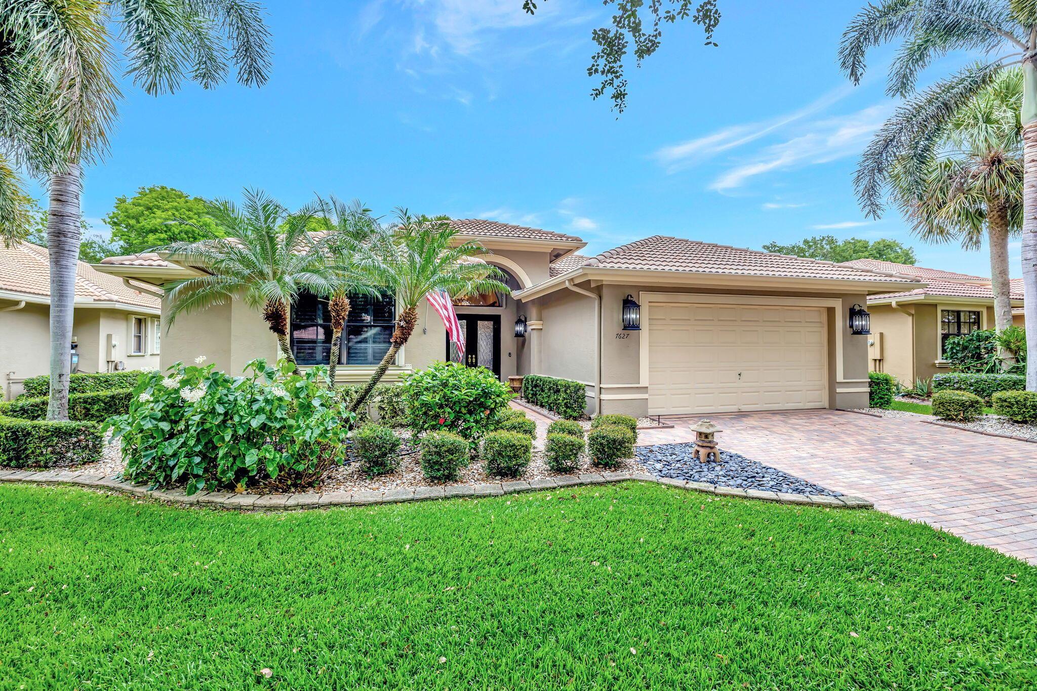7627 Via Grande, Boynton Beach, FL, 33437/$698,000 2 7627 Via Grande
