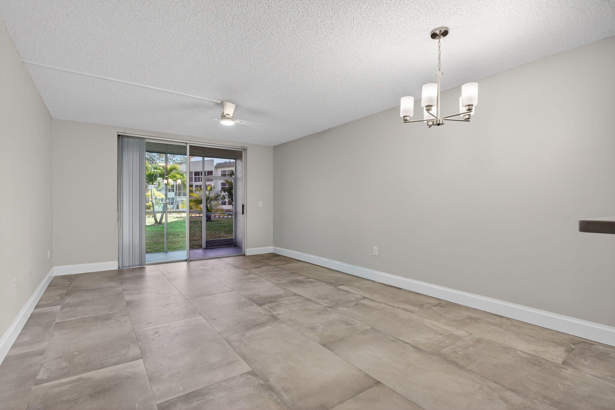 ROYAL PARK GARDENS III-G CONDO - Residential