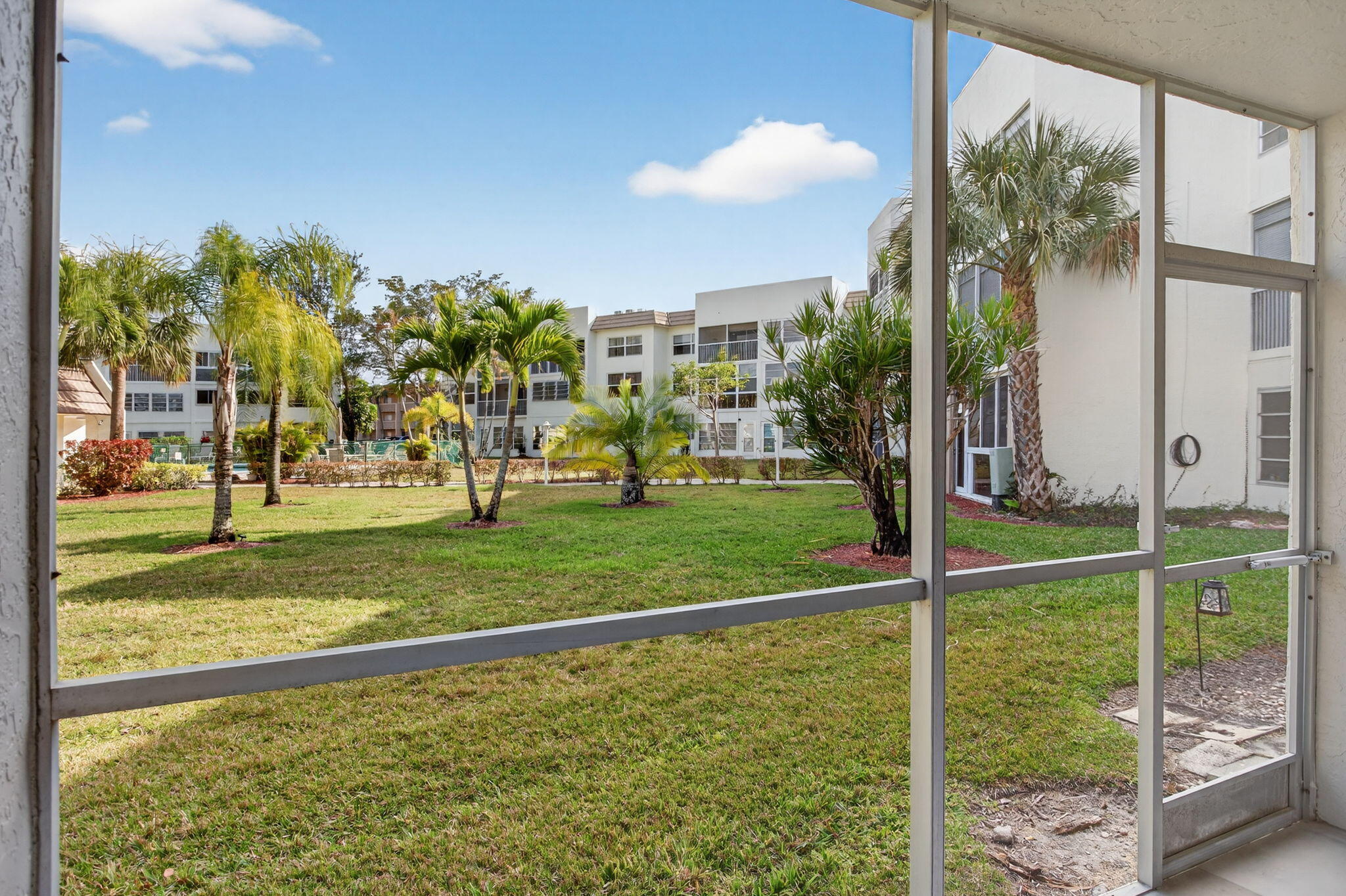 ROYAL PARK GARDENS III-G CONDO - Residential