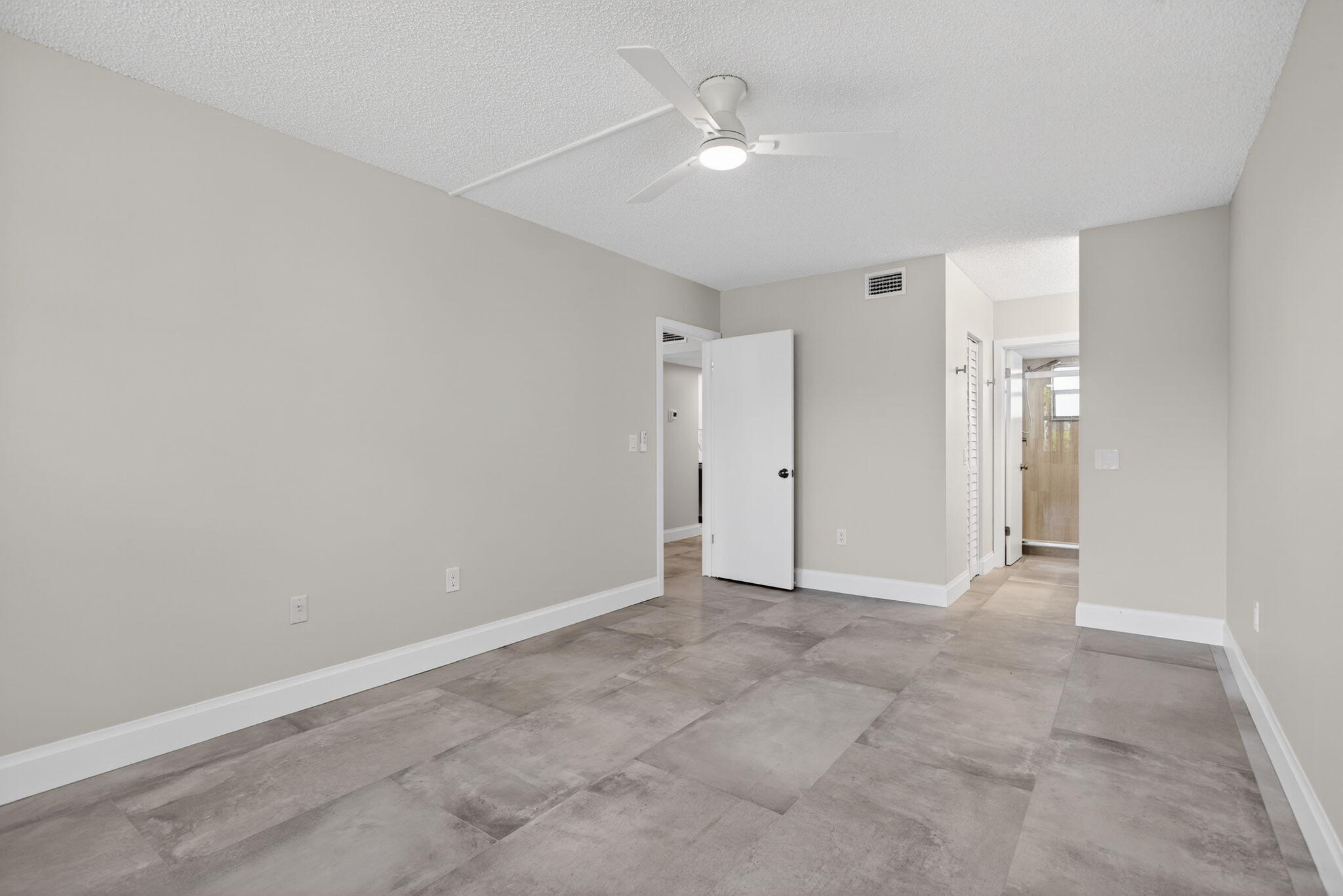 ROYAL PARK GARDENS III-G CONDO - Residential