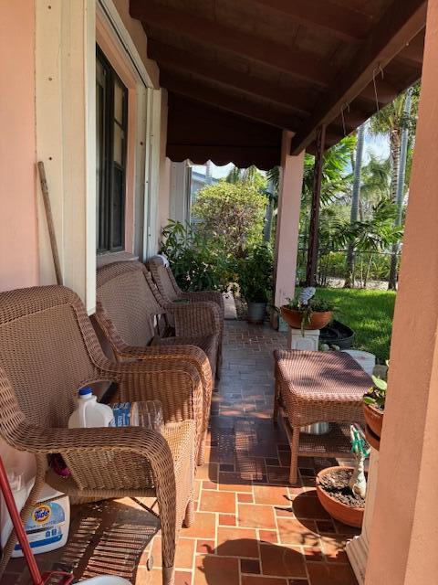 LAKE ADD TO BOYNTON - Residential Income