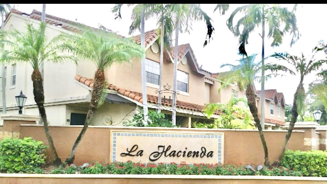 La Hacienda Country Club - Residential Lease