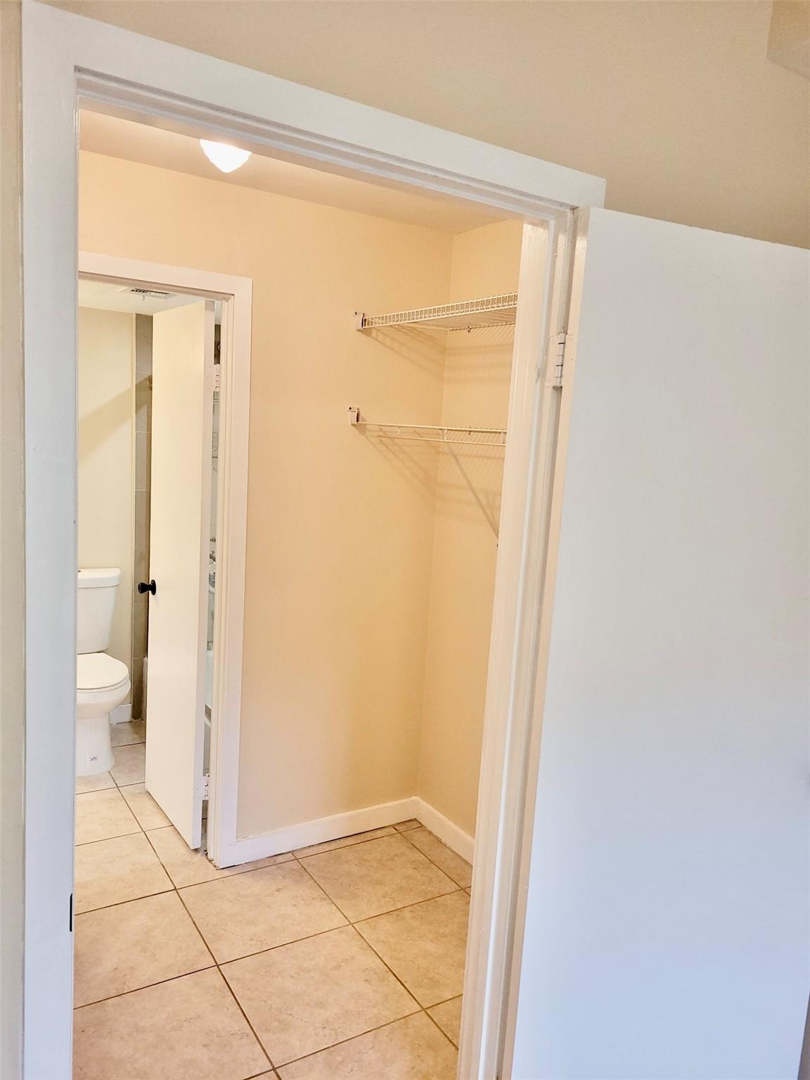 La Hacienda Country Club - Residential Lease