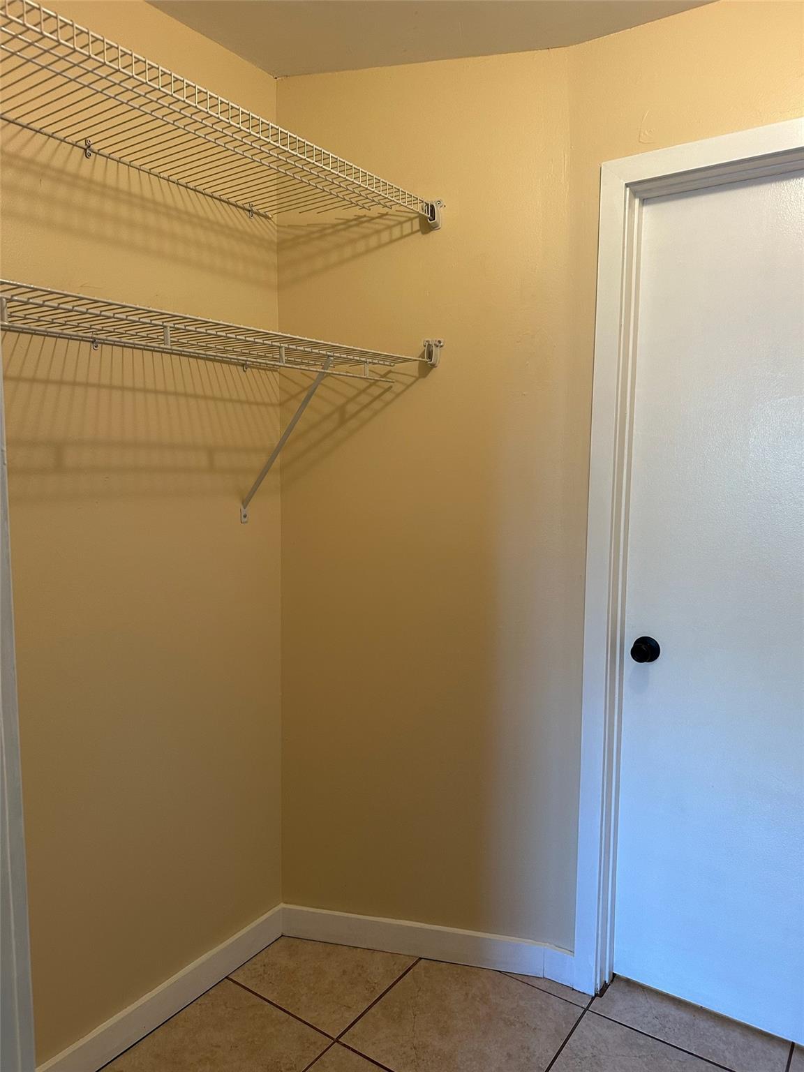 La Hacienda Country Club - Residential Lease