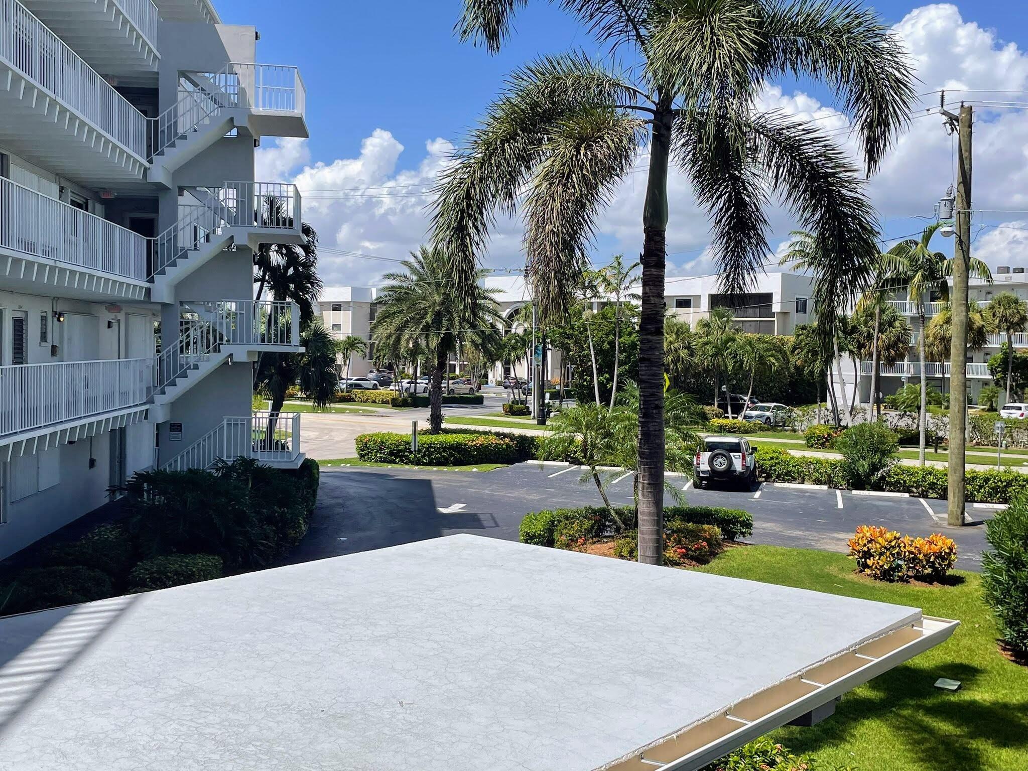 SOUTH PALM RESIDENCE INC - Residential Lease