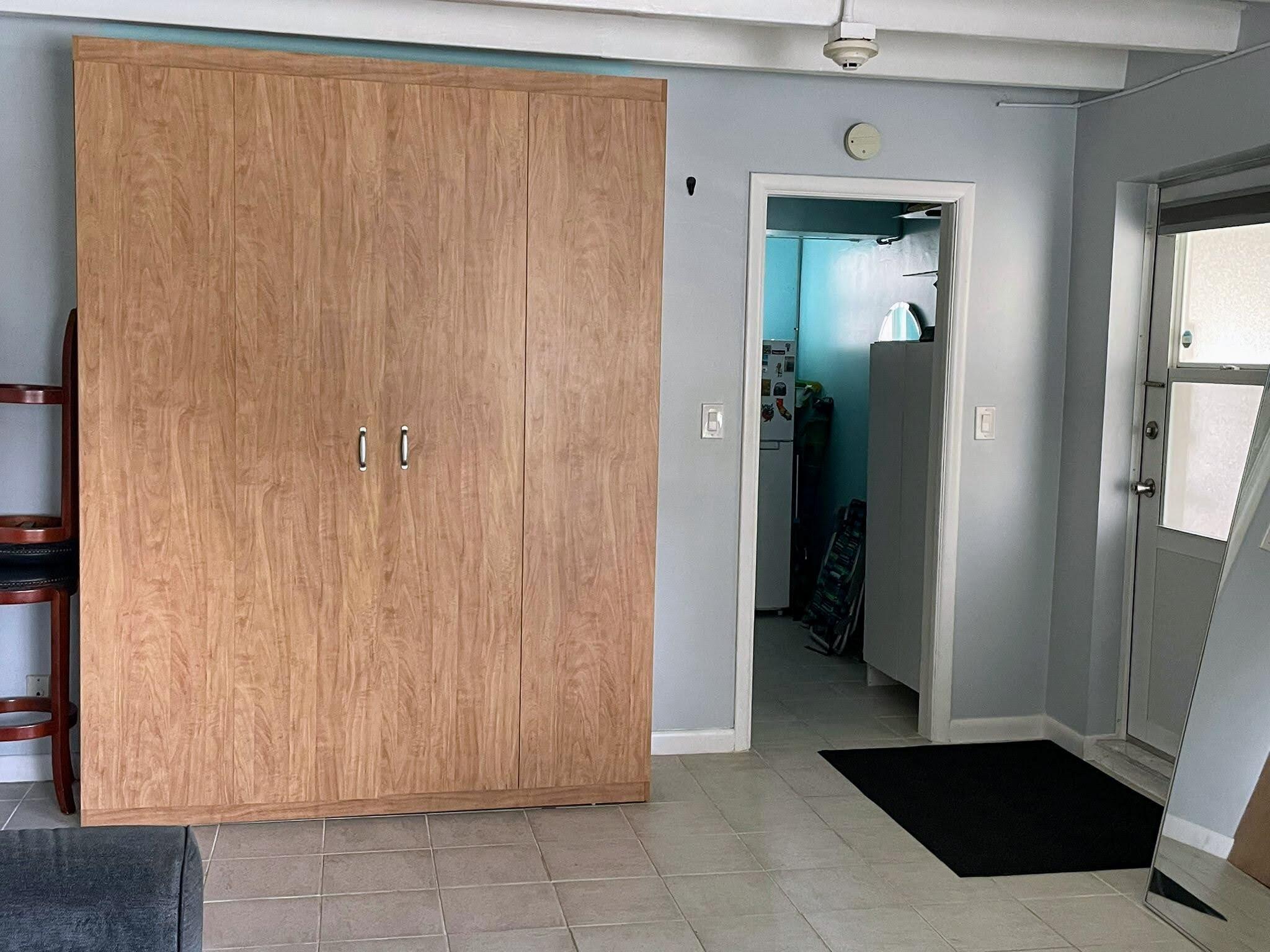 SOUTH PALM RESIDENCE INC - Residential Lease