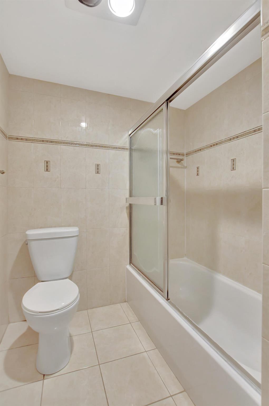 GLADES OF BOCA LAGO CONDO - Residential