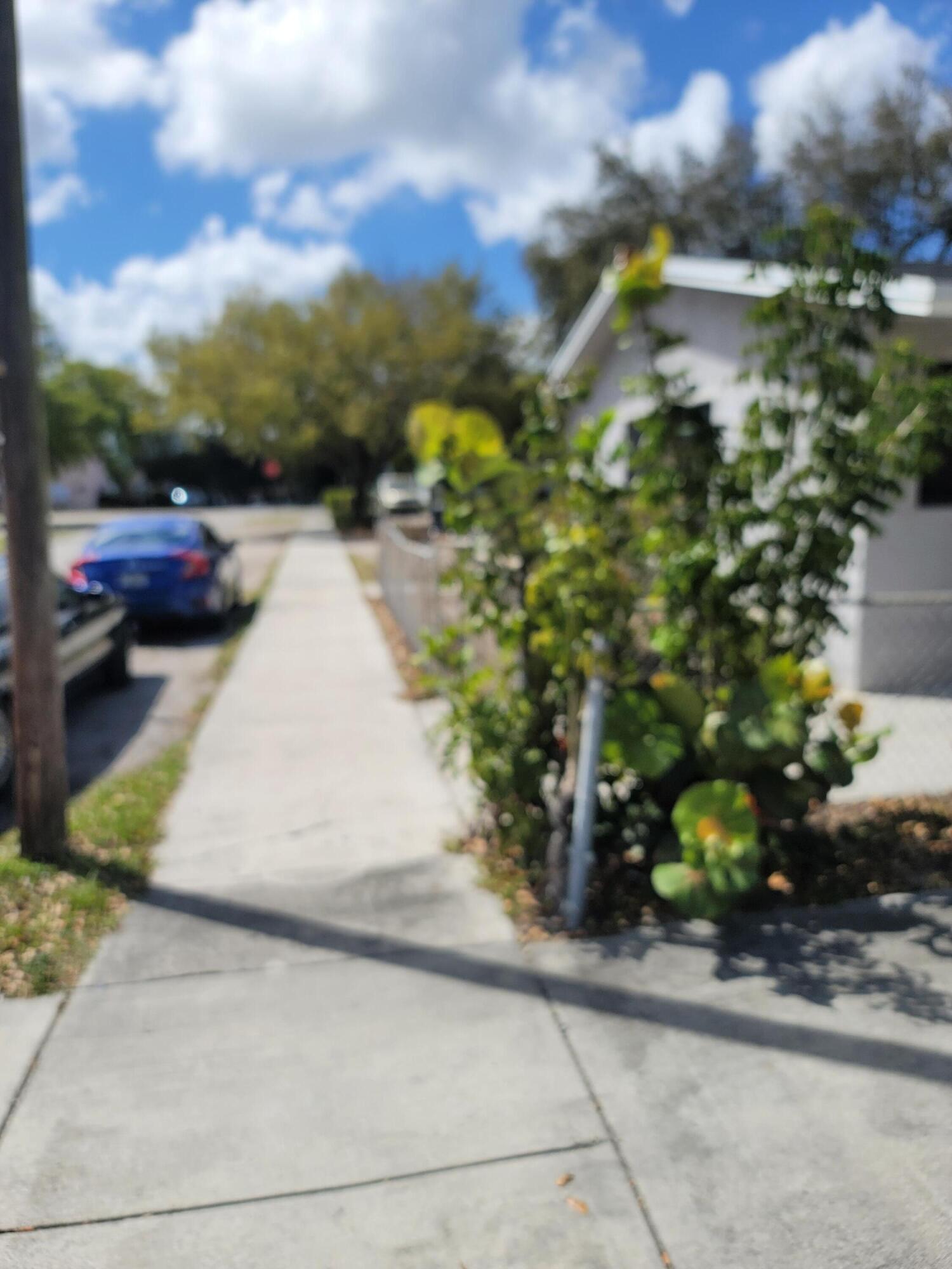 LIBERIA - Residential