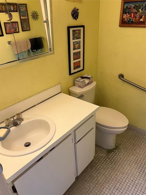 Tiny photo for 639 N University Drive #17, Plantation, FL 33324 (MLS # F10555508)
