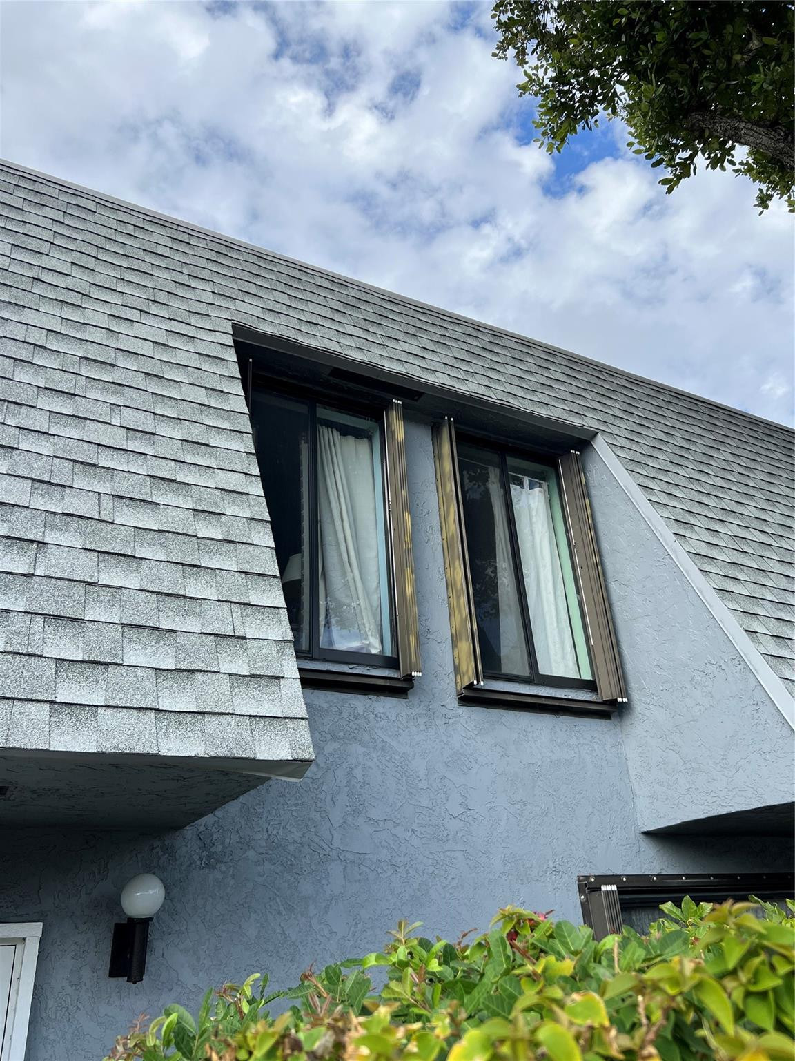 Viillage Townhouses Jacar - Residential