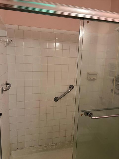 Tiny photo for 639 N University Drive #17, Plantation, FL 33324 (MLS # F10555508)