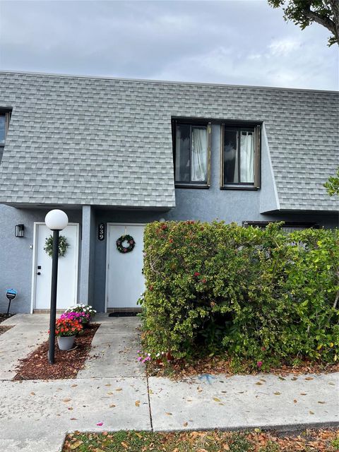 Tiny photo for 639 N University Drive #17, Plantation, FL 33324 (MLS # F10555508)