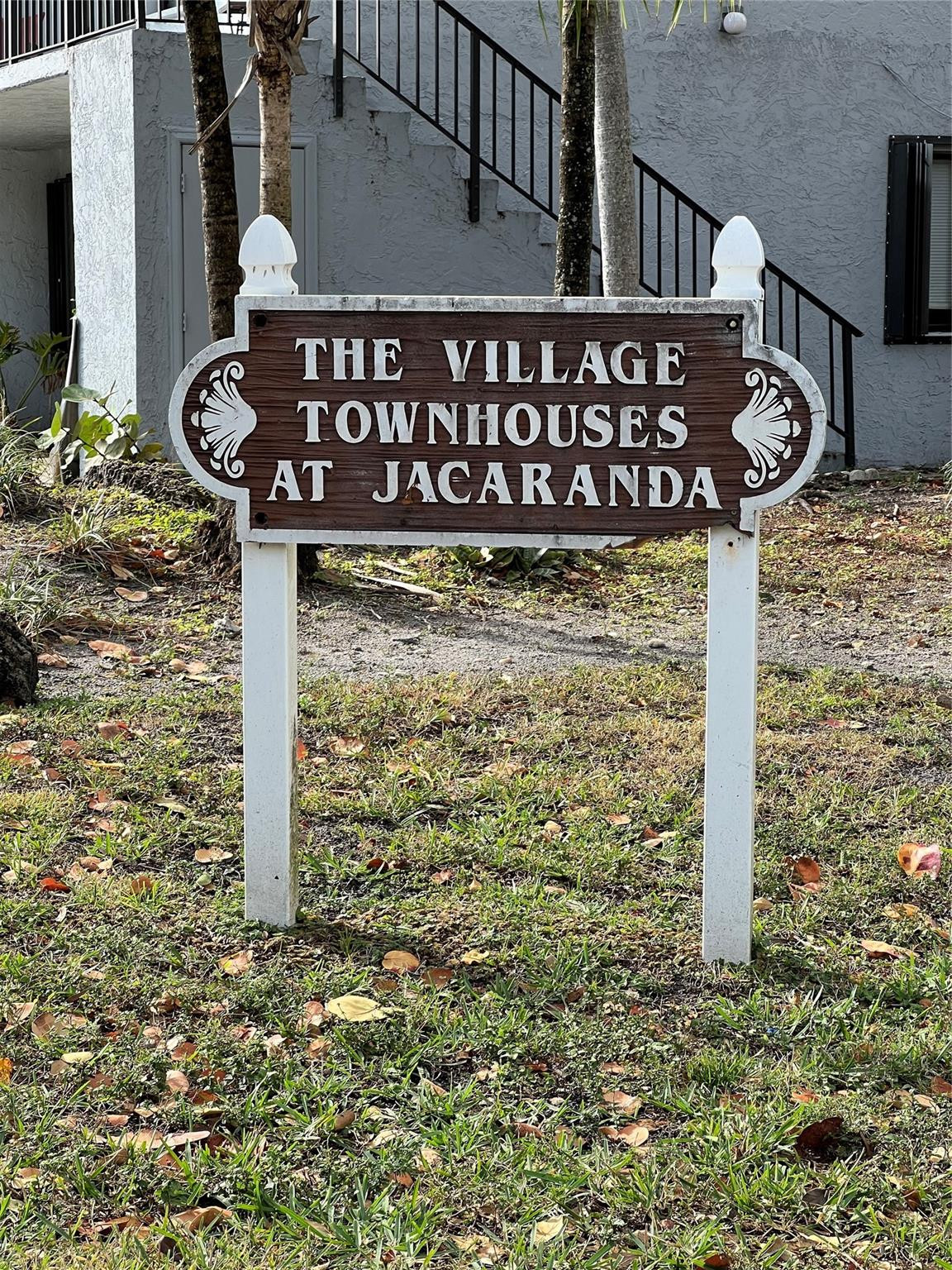 Viillage Townhouses Jacar - Residential