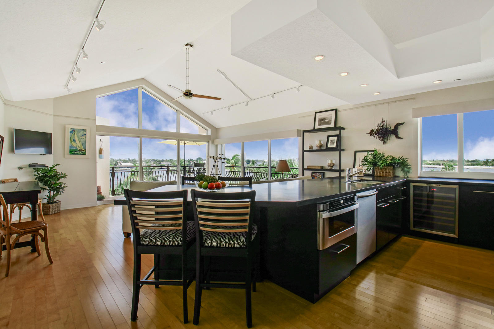 314 Inlet Way 303