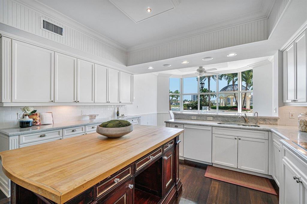 MIZNER GRAND CONDO - Residential