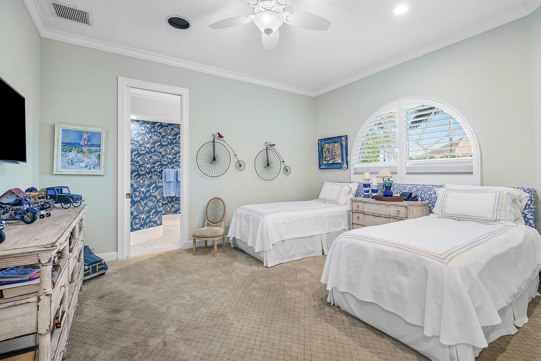 LAURELS / POLO CLUB - Residential