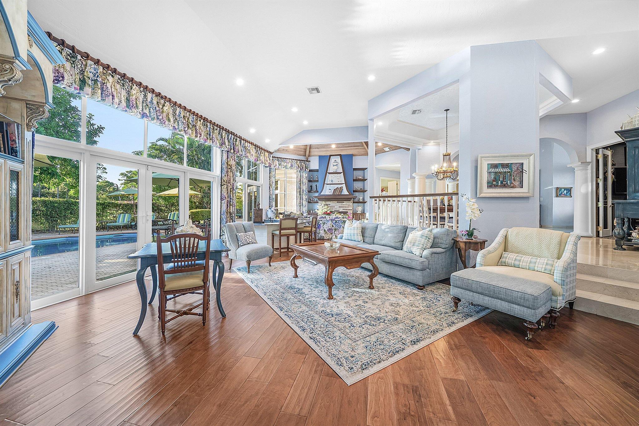 LAURELS / POLO CLUB - Residential