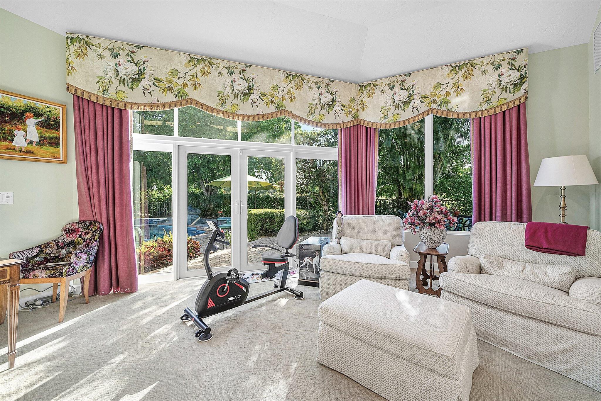 LAURELS / POLO CLUB - Residential