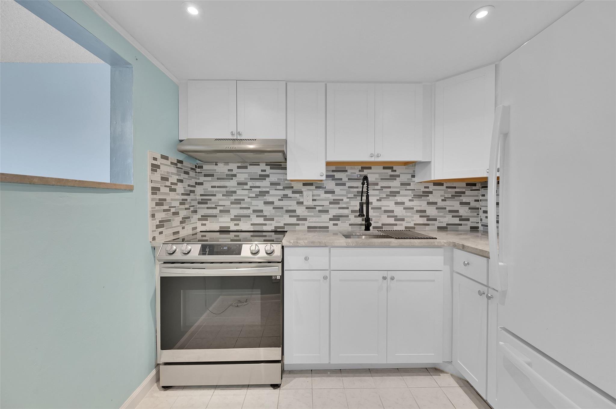 Sunrise Lakes Phase III - Residential