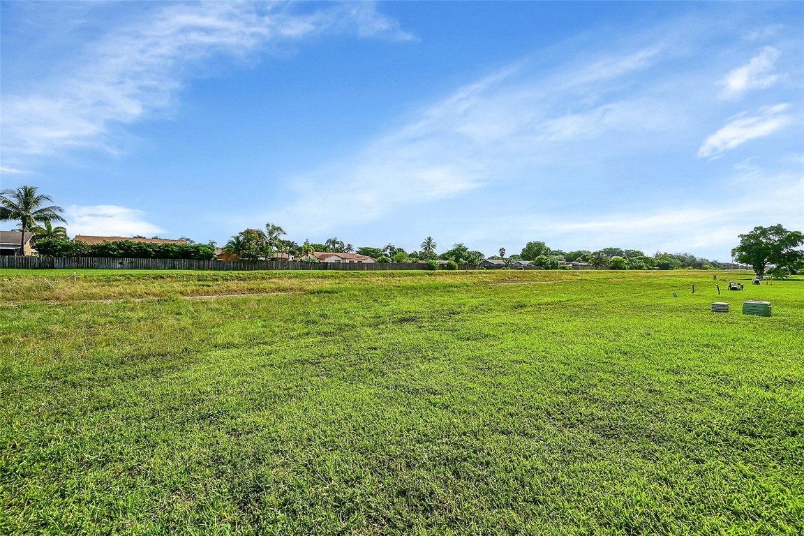 Sunrise Lakes Phase III - Residential