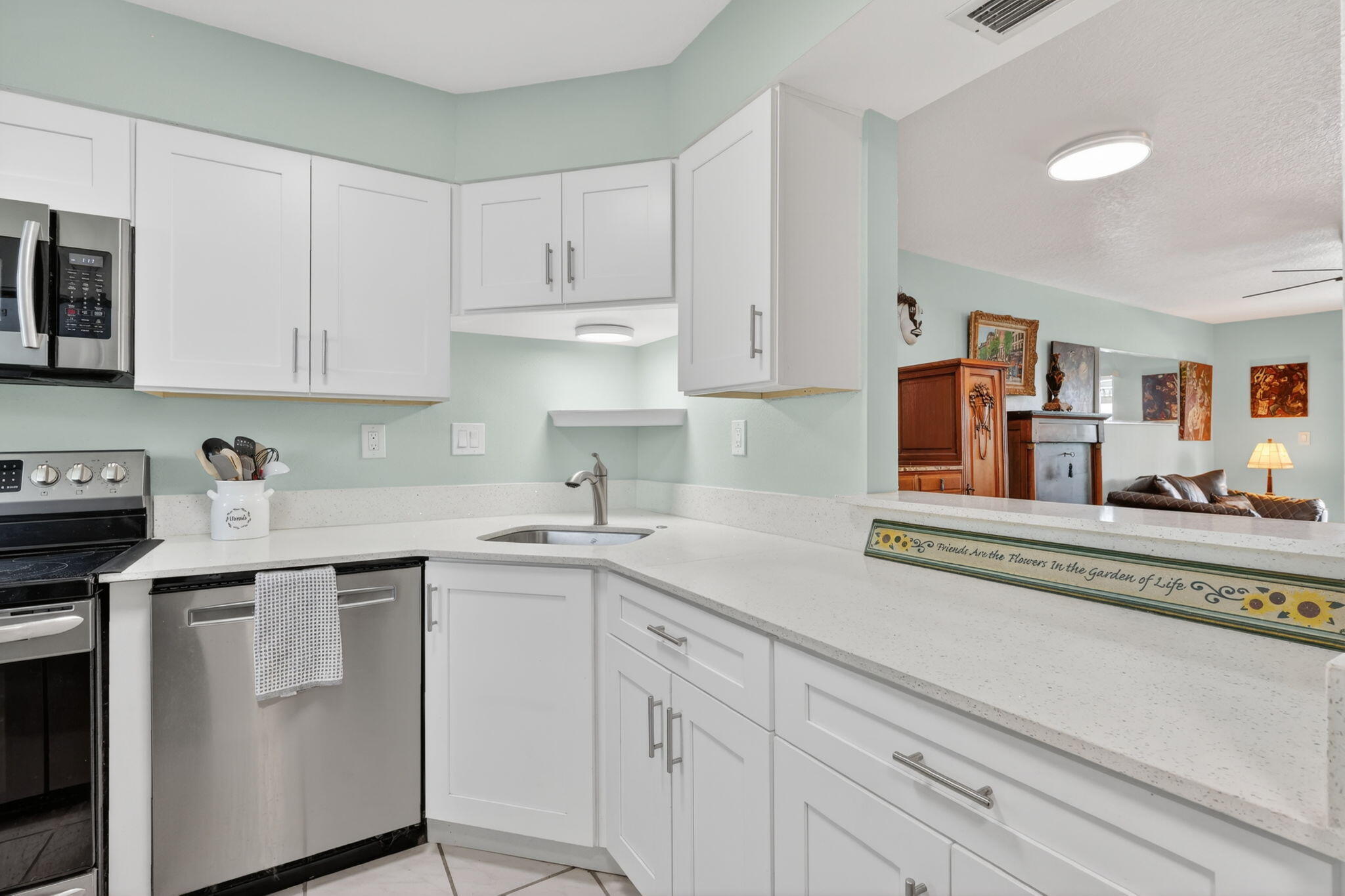 COLONNADES CONDOMINIUM NO 3 - Residential