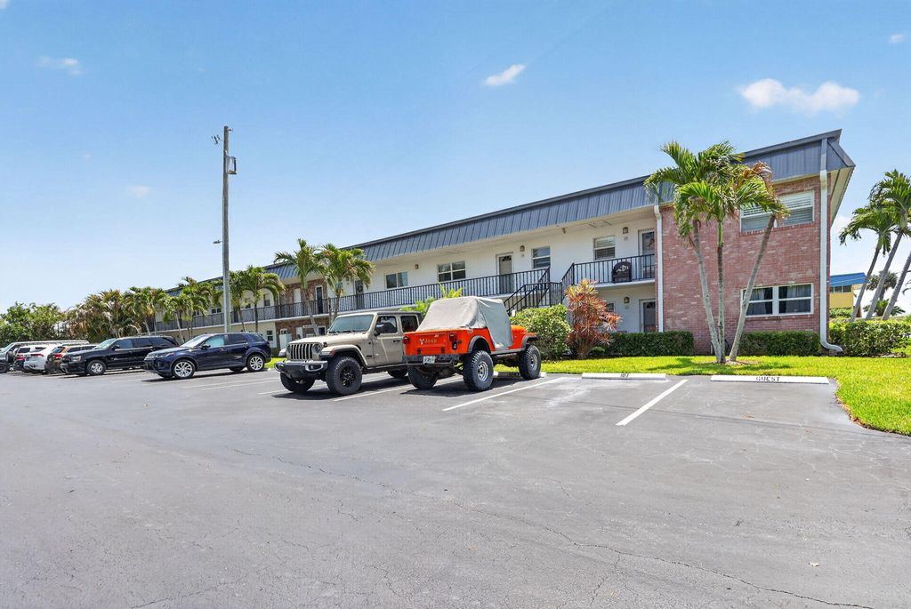 Photo of 1176 Bayshore Drive #205, Fort Pierce, FL 34949 (MLS # B26021227)