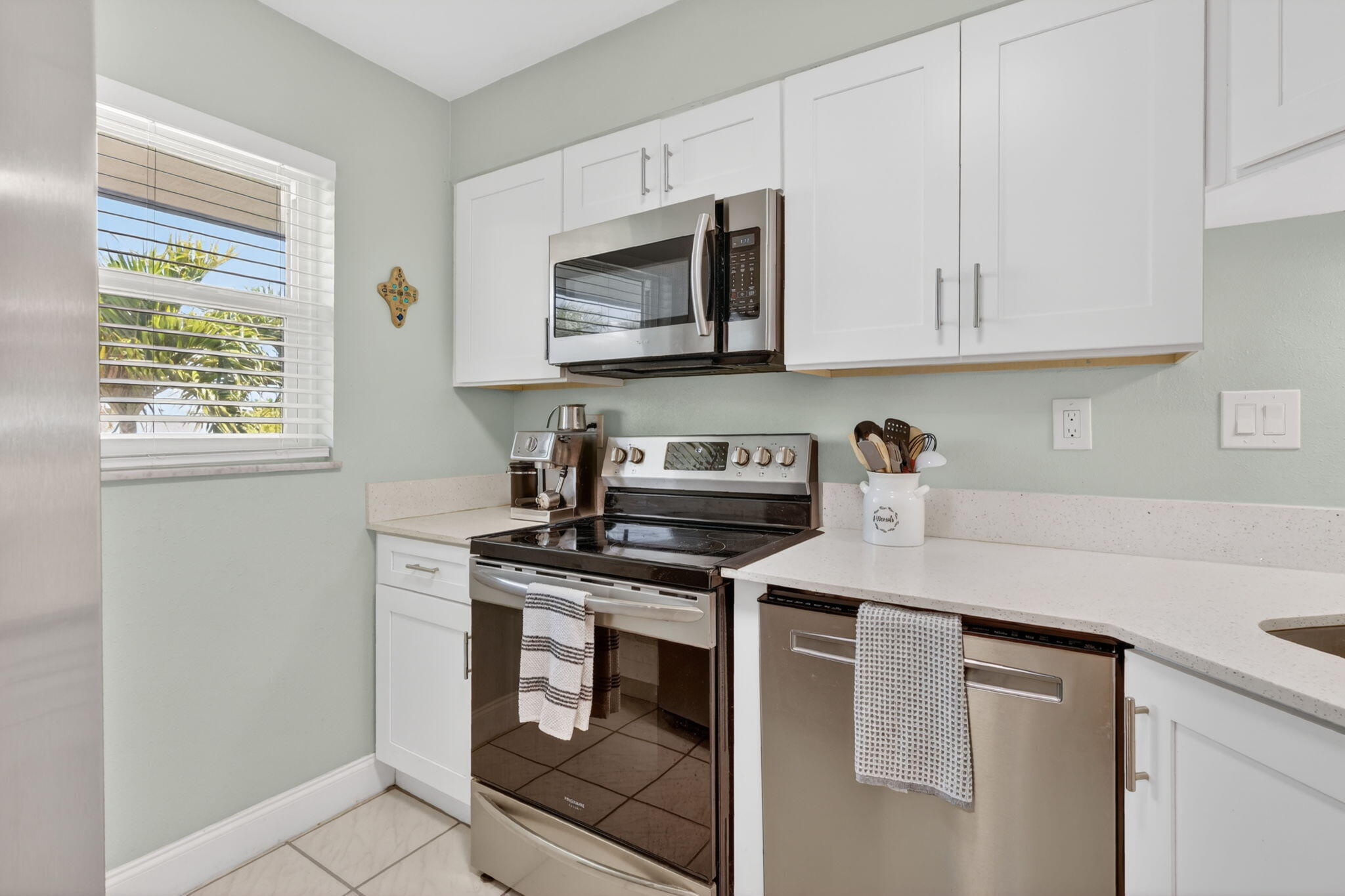 1176 Bayshore Drive 205