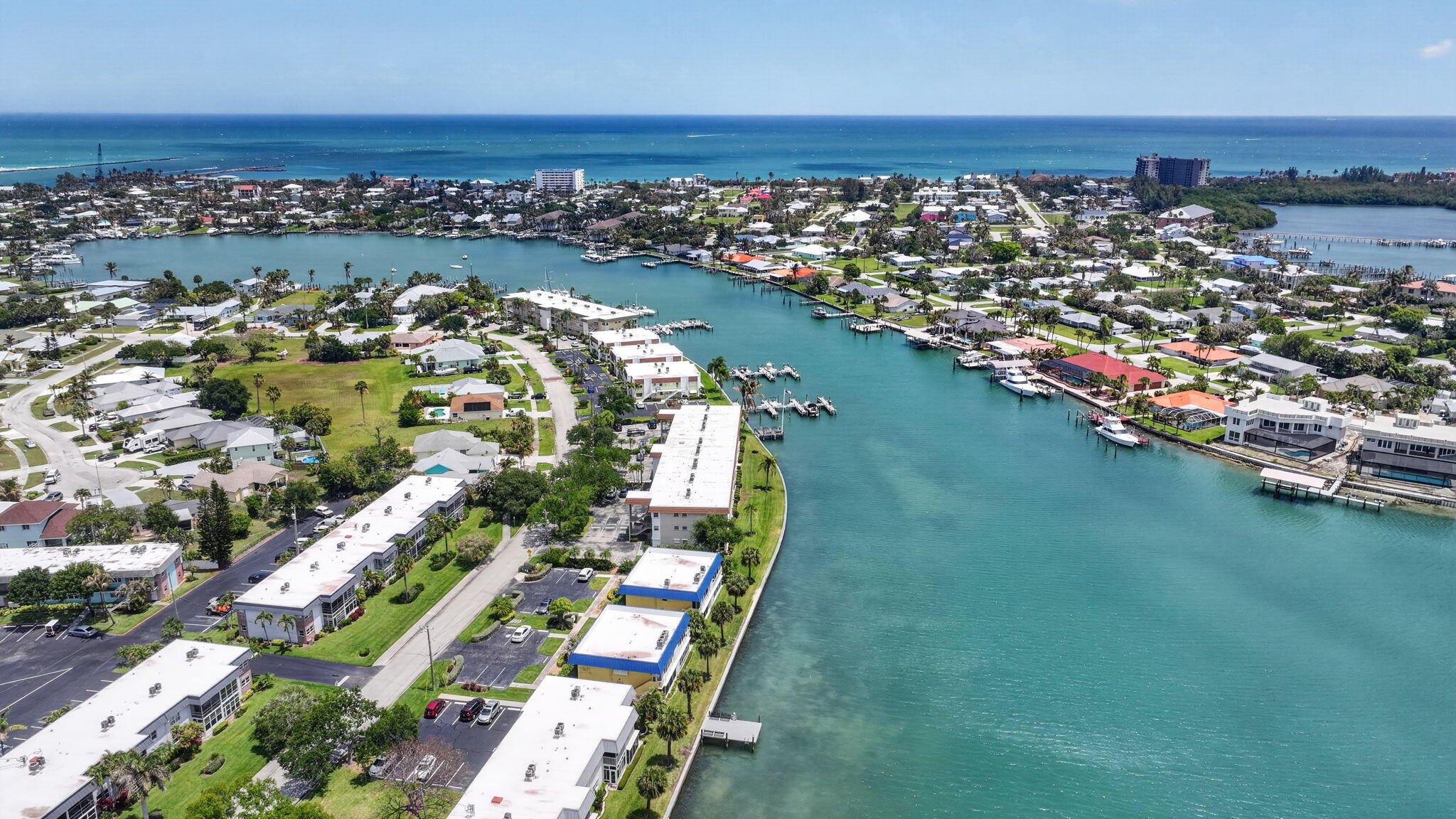 COLONNADES CONDOMINIUM NO 3 - Residential