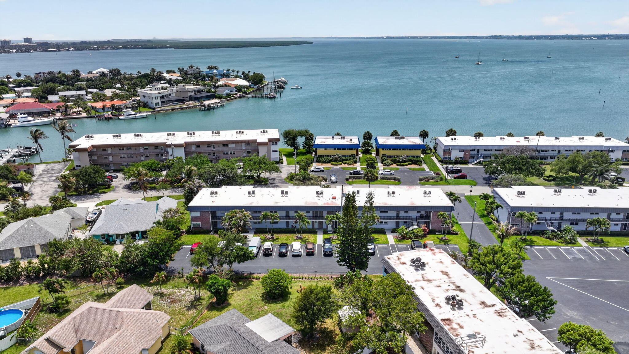 COLONNADES CONDOMINIUM NO 3 - Residential