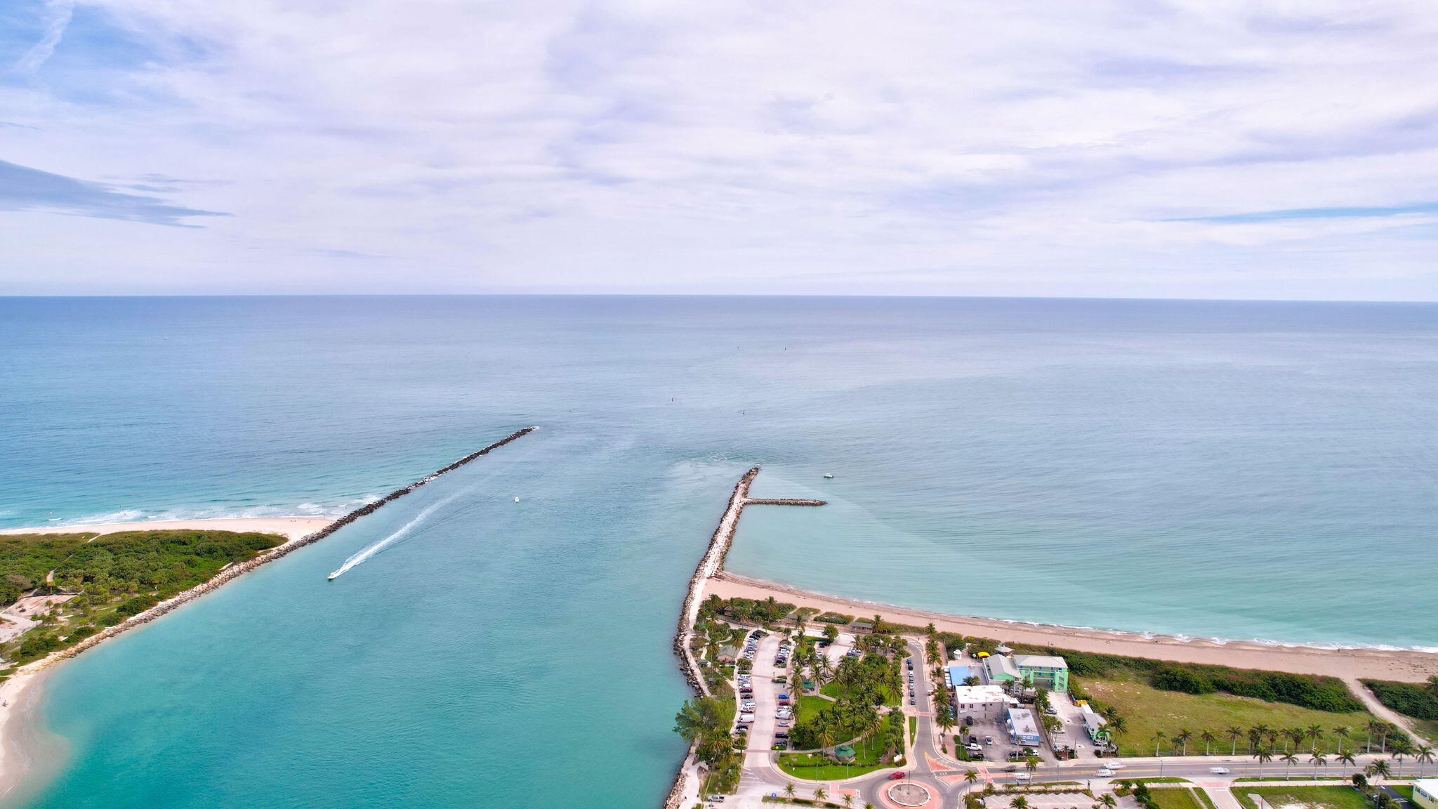 COLONNADES CONDOMINIUM NO 3 - Residential