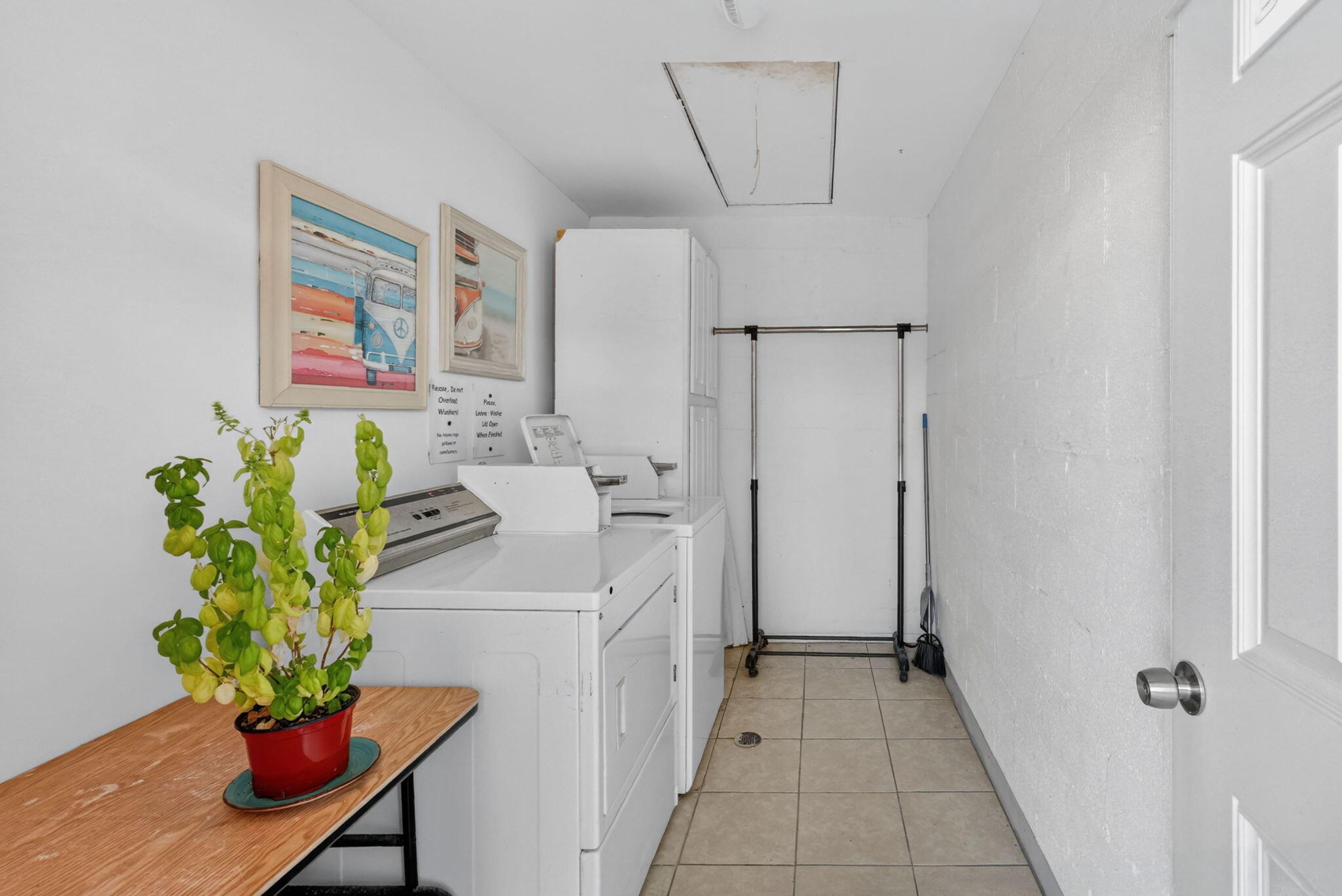 COLONNADES CONDOMINIUM NO 3 - Residential