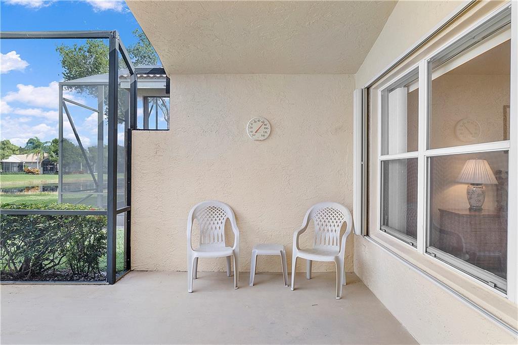 Valencia Falls 06 - Residential