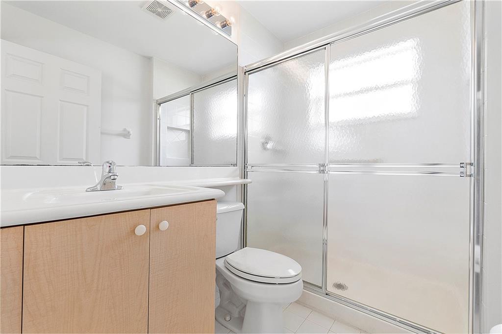 Valencia Falls 06 - Residential