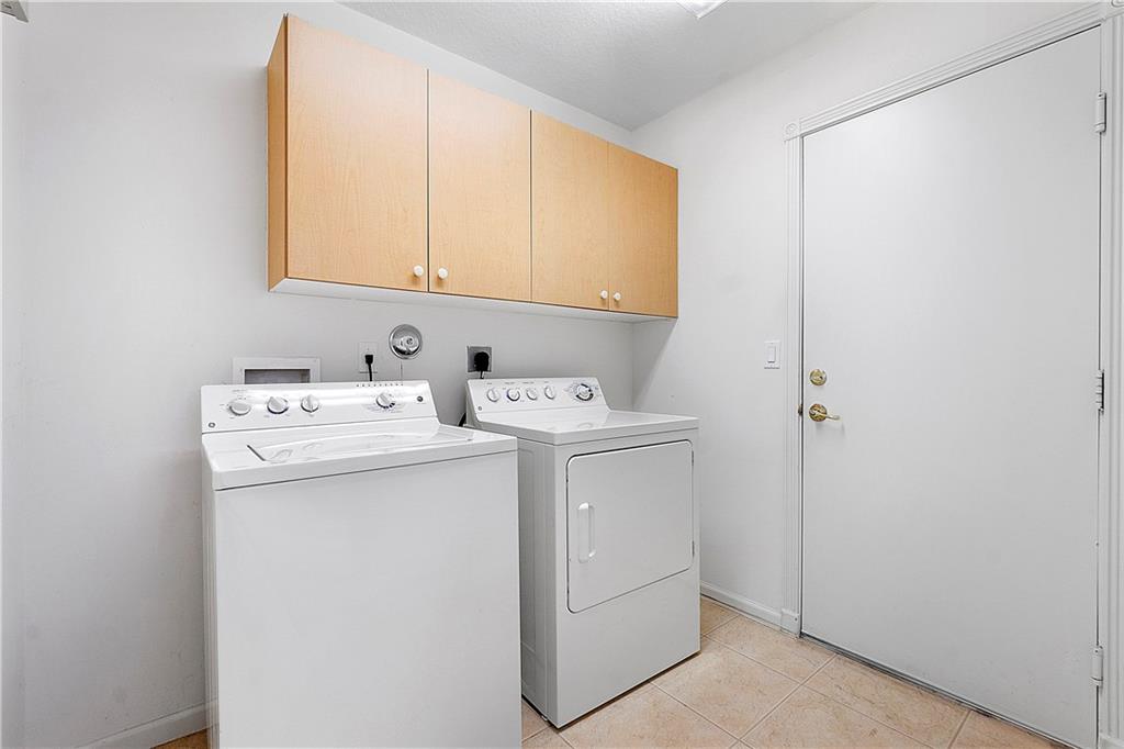 Valencia Falls 06 - Residential