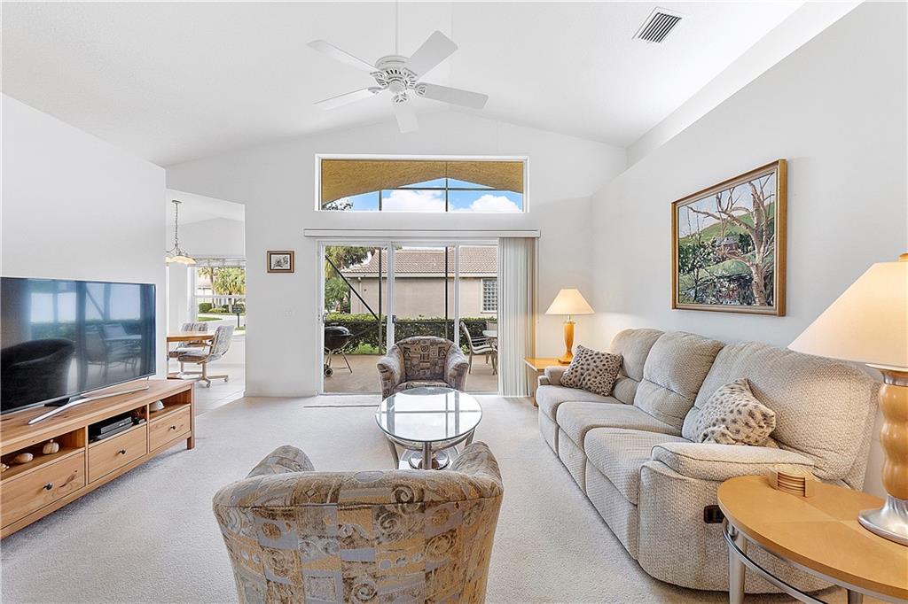 Valencia Falls 06 - Residential