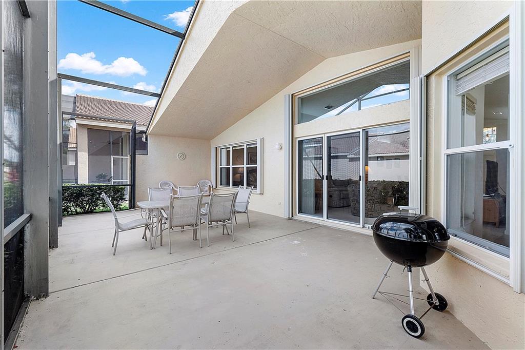 Valencia Falls 06 - Residential