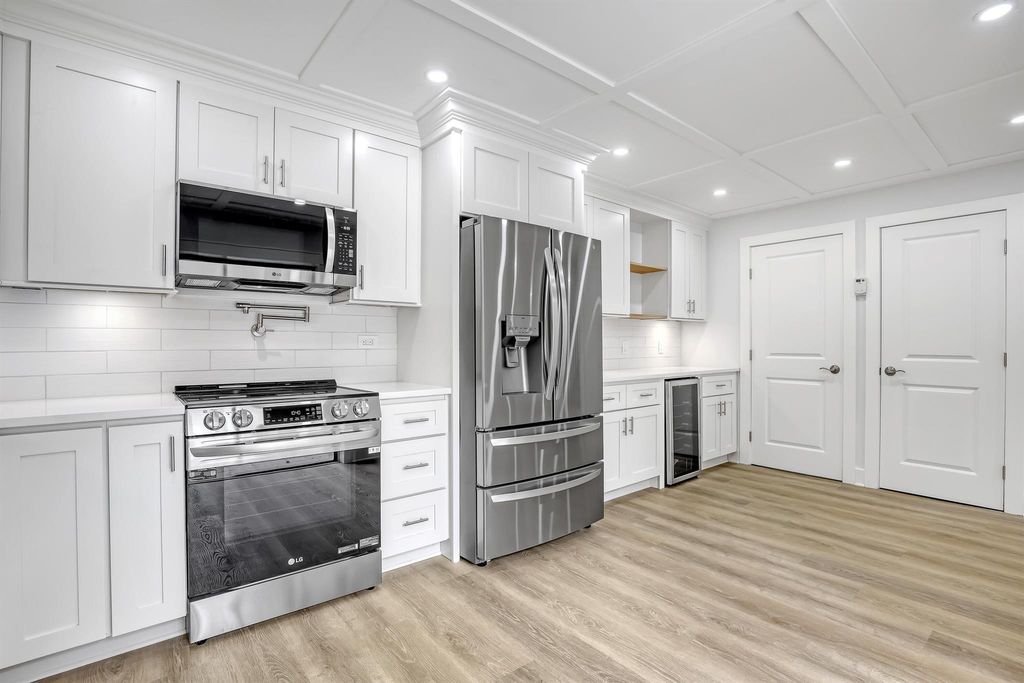 Photo of 618 6th Terrace, Palm Beach Gardens, FL 33418 (MLS # R11012893)